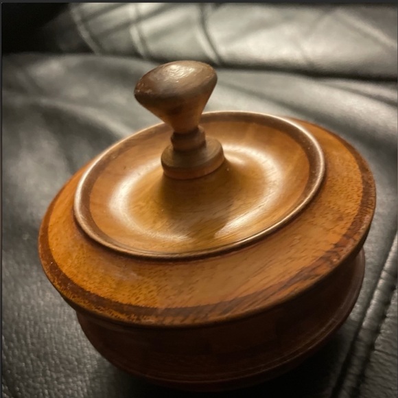 Teak wood hand made jewelry or trinket jar made and purchased in Belize - Picture 5 of 6